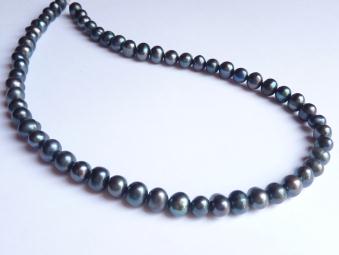 perly černé (2804)