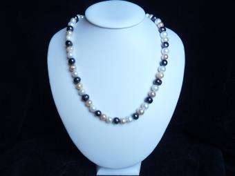 Perly bílé,  černé, meruňkové (1103)
